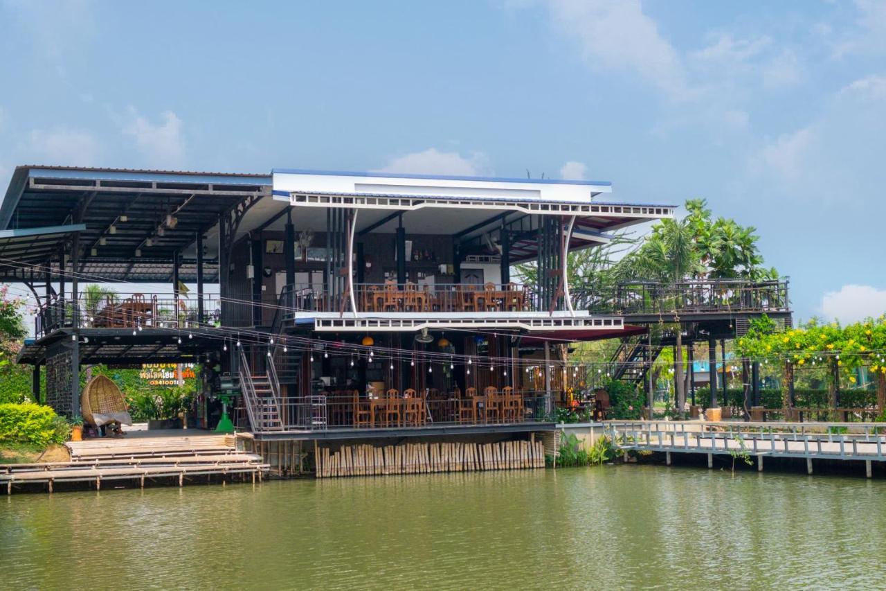 Feel Like Home แบบบ้านบ้าน 那空猜西 外观 照片
