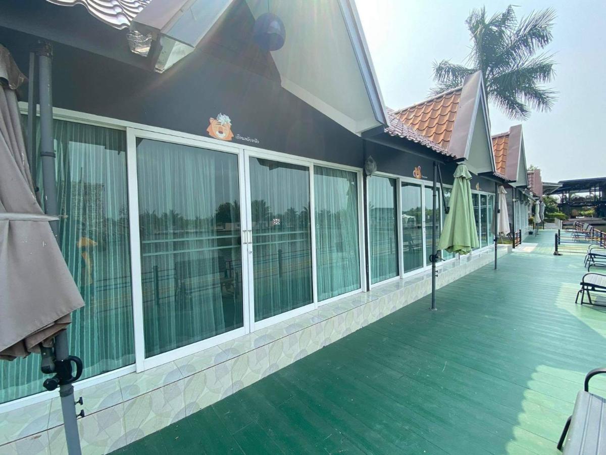 Feel Like Home แบบบ้านบ้าน 那空猜西 外观 照片